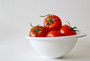 Różne odmiany pomidorów holenderskich